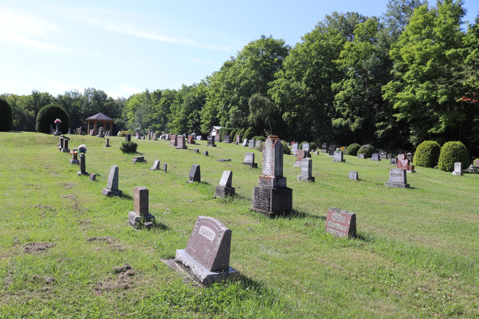 10th side rd cemetery 